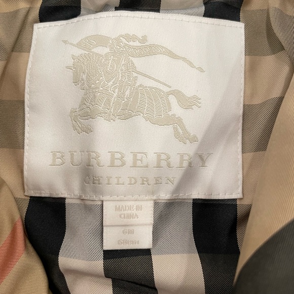 Burberry - Picture 2 of 2